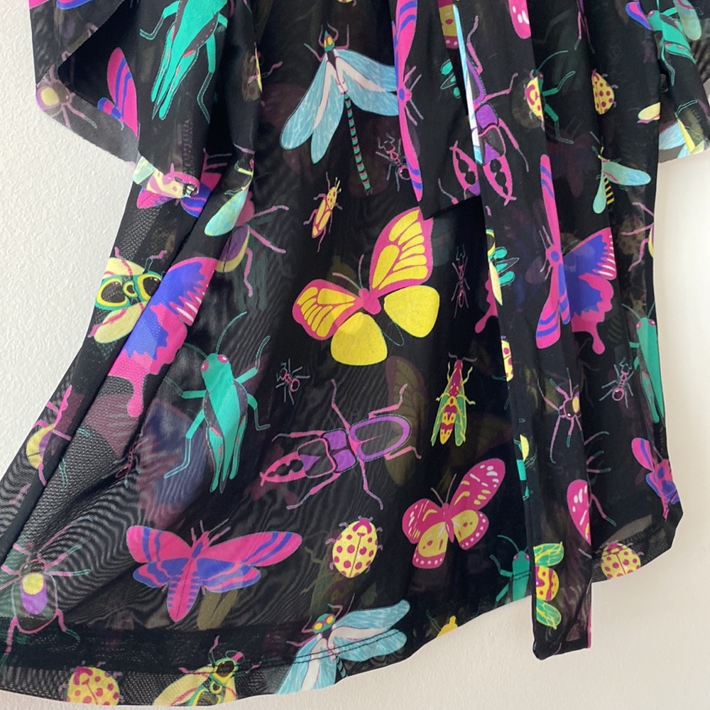 NWOT - Exoticathletica Short Sleeve Blouse - Picture 3 of 14